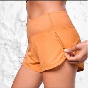 Outdoor voices Hudson short 2.5”